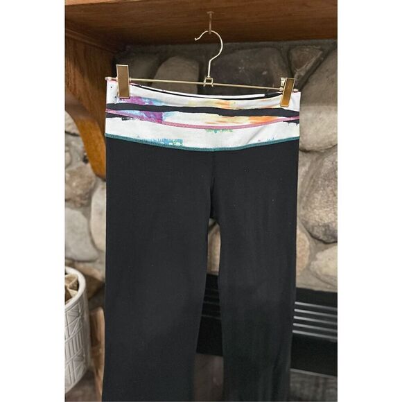 Lululemon flared leggings - Picture 5 of 7